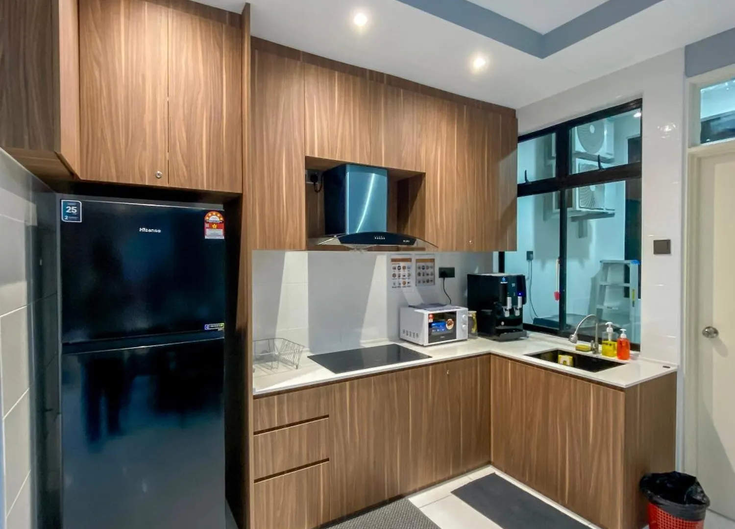 Paradigm Platino Marvelclassic 3Br 10Pax Malezya